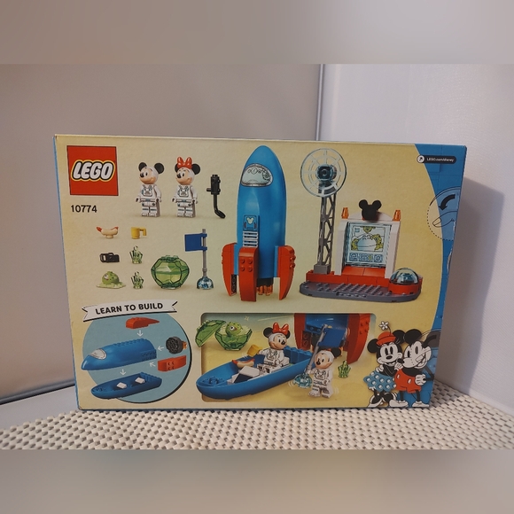 Lego 10774 Mickey Mouse & Minnie Mouse's Space Rocket NWT Building Toy Set - Picture 3 of 3